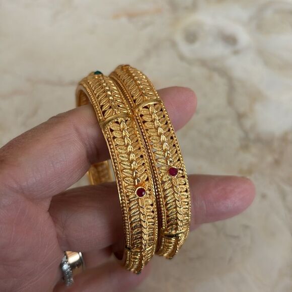 Set of 2 Matching Gold Plated Fancy Indian Bangles - Picture 4 of 8
